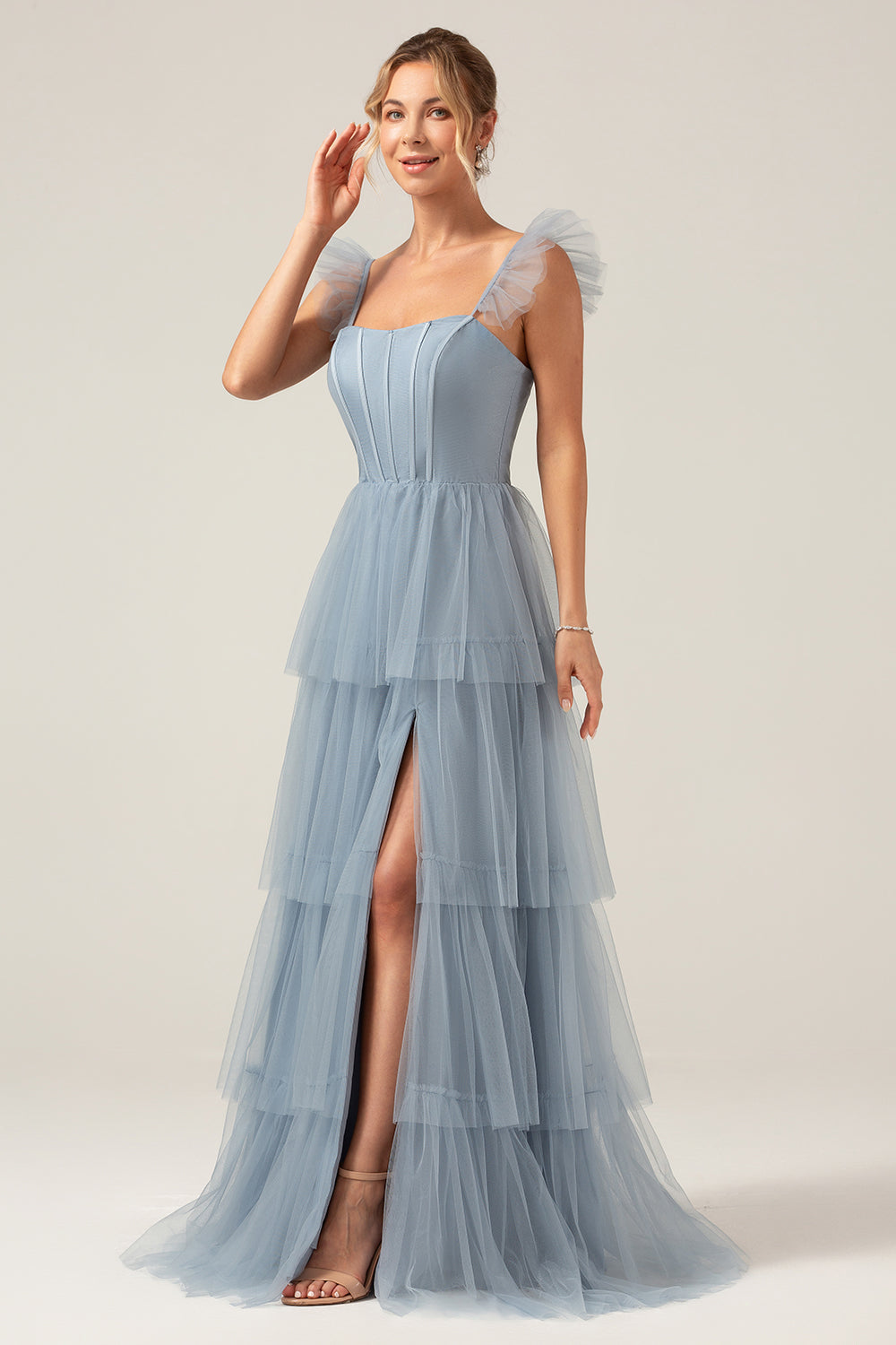 Robe longue de demoiselle d'honneur violette trapèze à volants avec bretelles amovibles