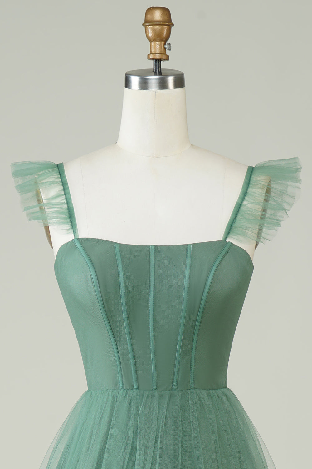 Robe de demoiselle d'honneur longue en tulle eucalyptus, coupe trapèze, à fines bretelles