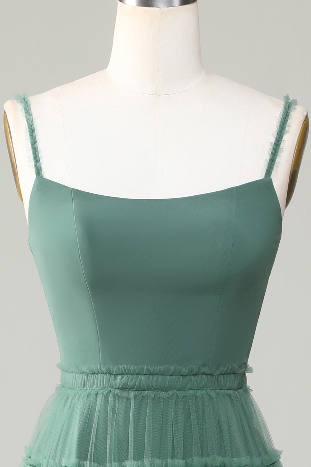 Robe de demoiselle d'honneur en tulle ligne A à fines bretelles Eucalyptus