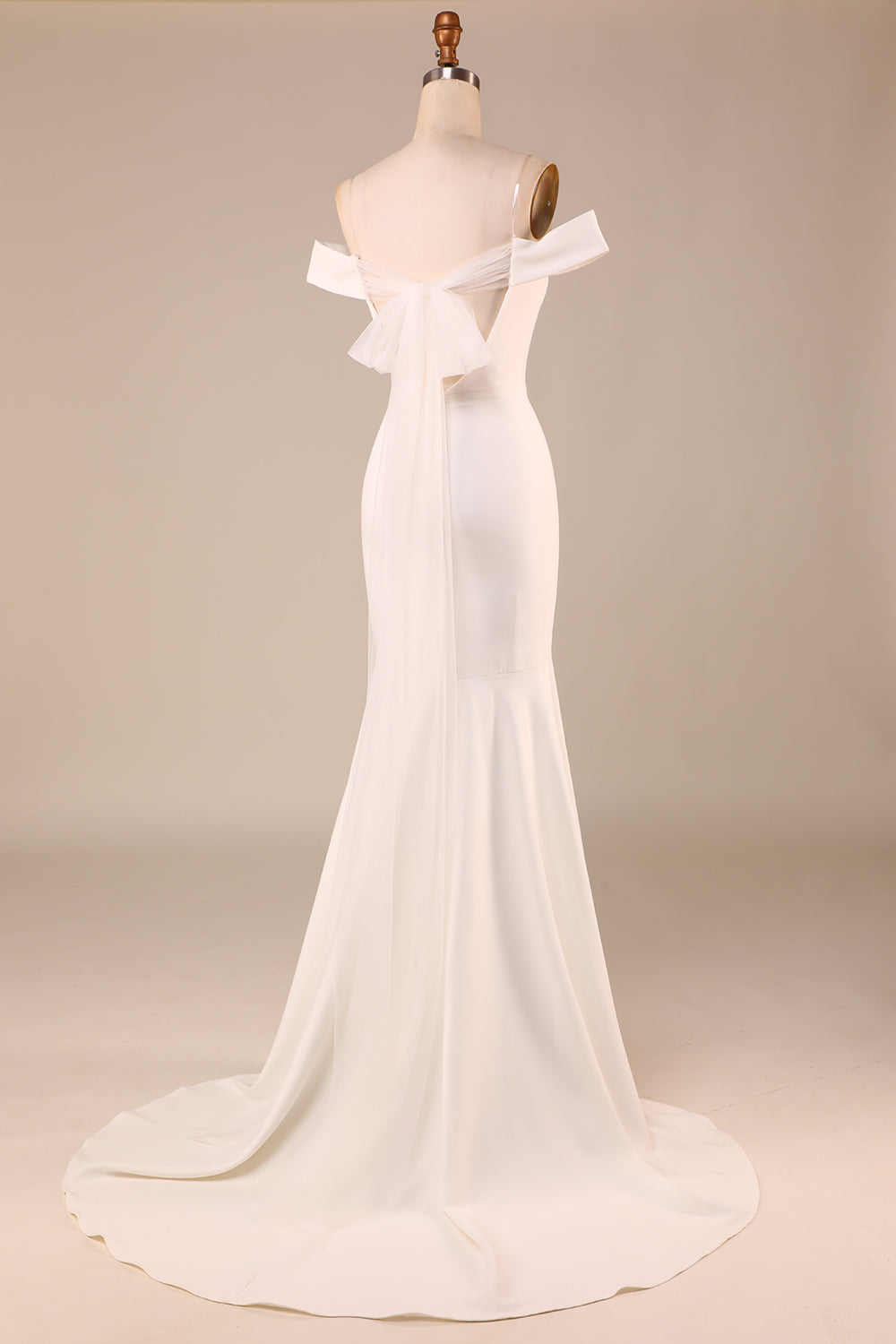 Robe de mariée longue en dentelle ivoire sirène avec laçage au dos