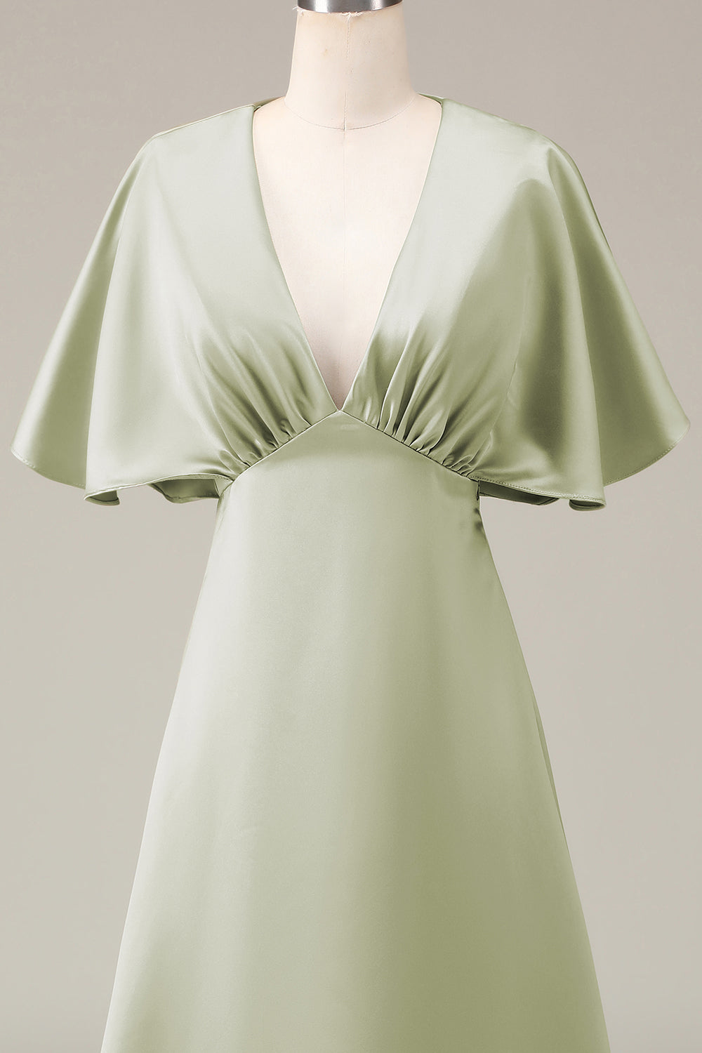 Robe de demoiselle d'honneur trapèze en satin à manches courtes et col en V Dusty Sage