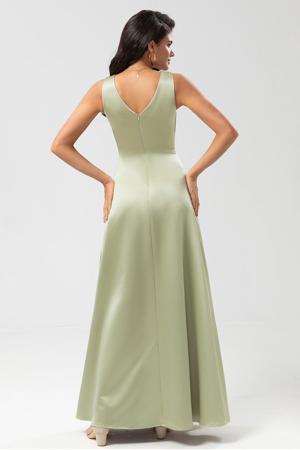 Robe de demoiselle d'honneur plissée en satin vert