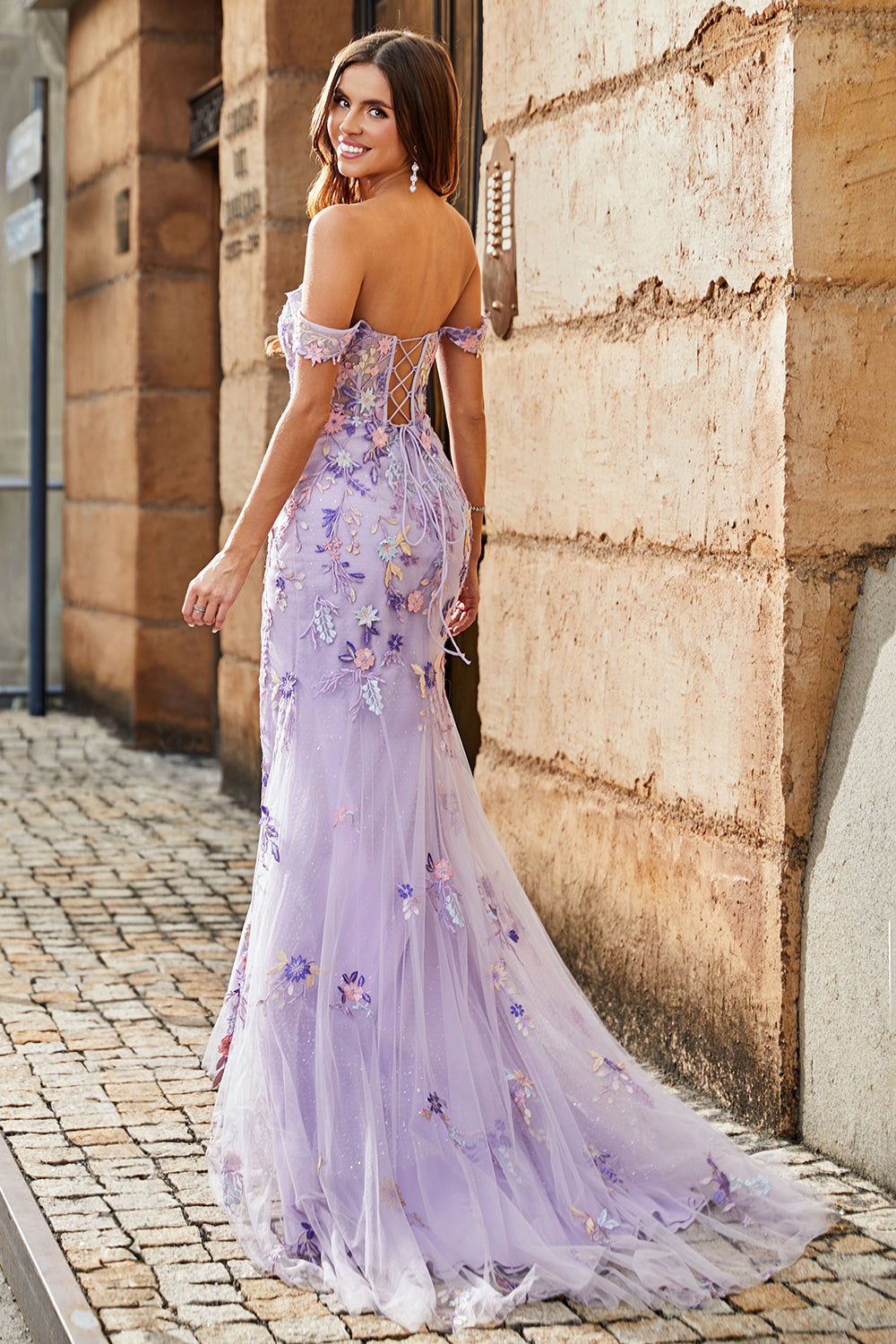 Robe De Bal Longue Sirène Mauve Épaules Dénudées Fendue Sur Le Devant Avec Appliques