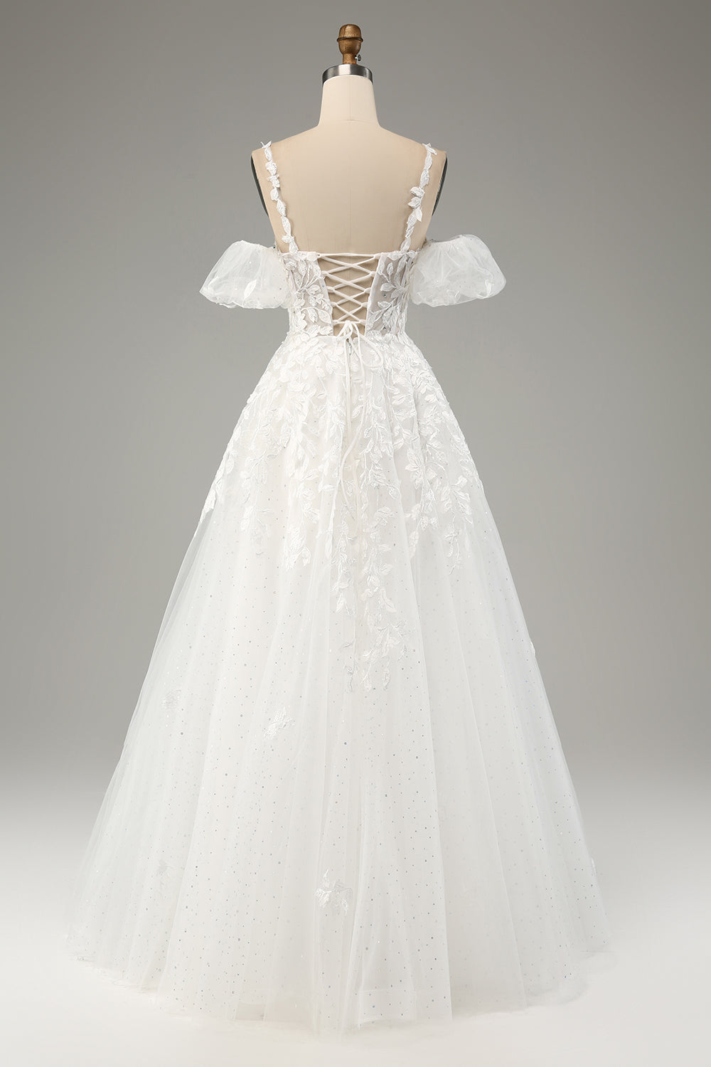 Robe de mariée ivoire trapèze en tulle avec bretelles spaghetti et appliques