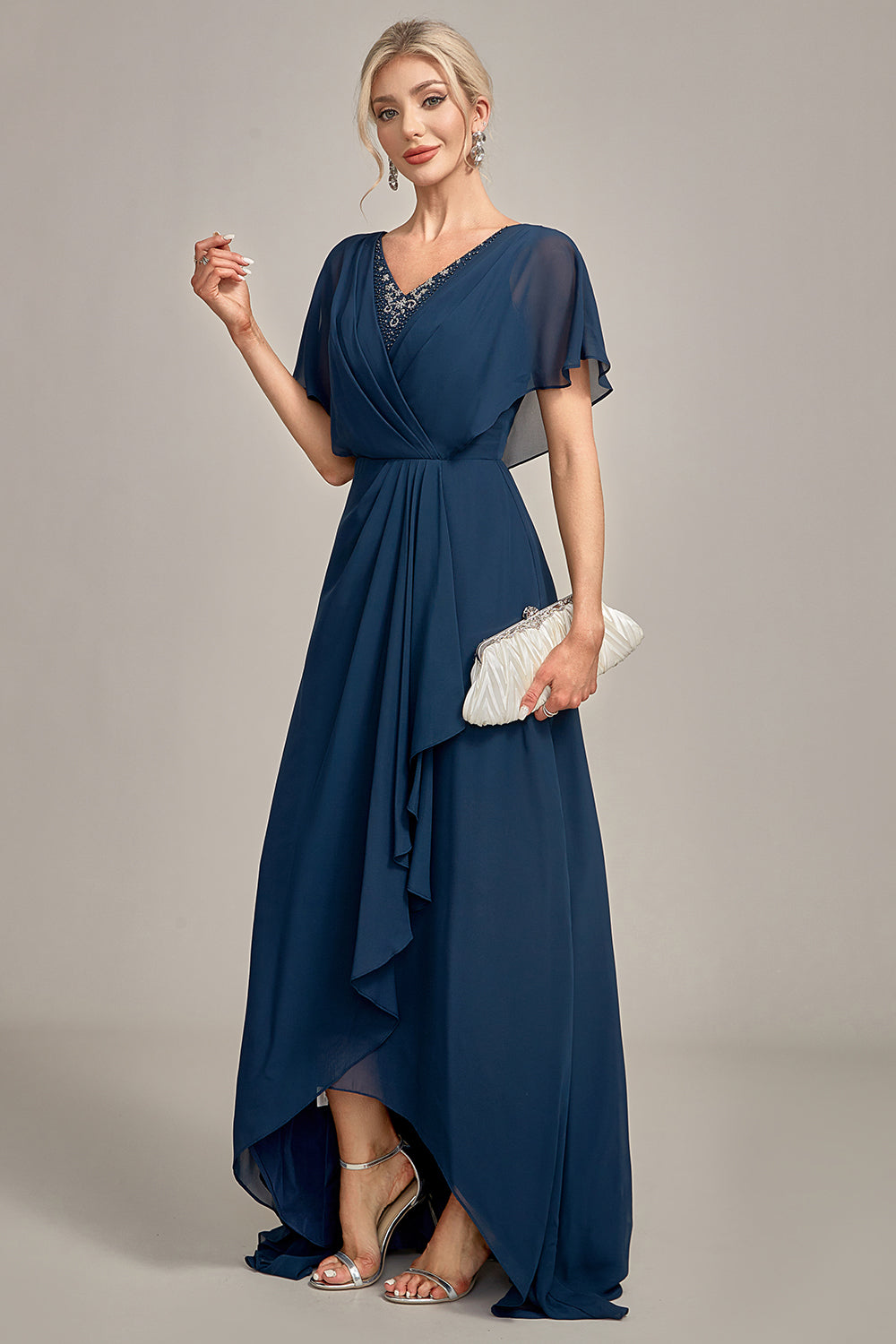Robe asymétrique trapèze bleu marine avec perles et sequins pour mère de la mariée