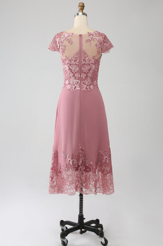 Robe de mère de la mariée trapèze longueur thé illusion en dentelle, couleur rose poudré et sequins