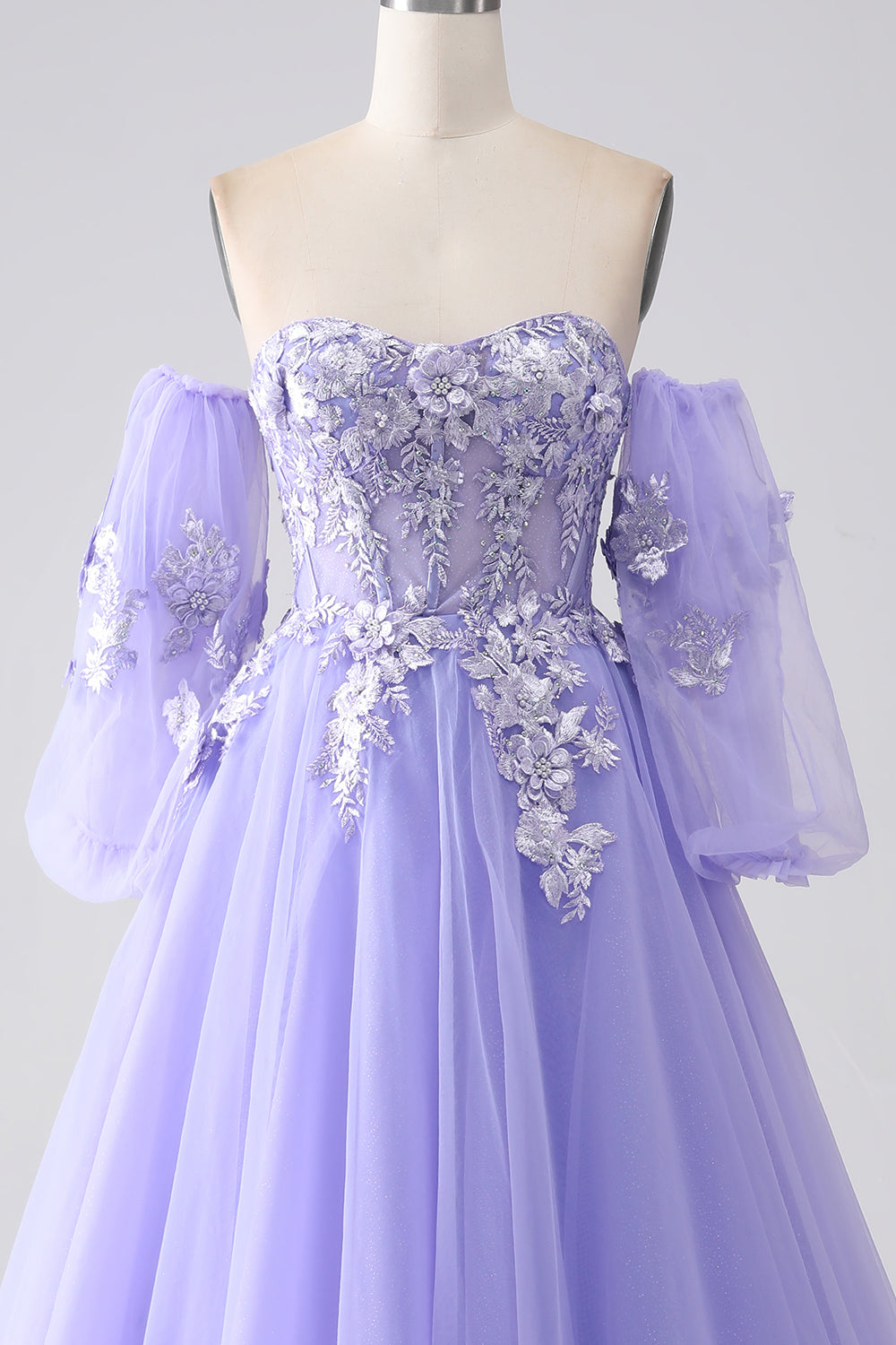 Robe de bal longue en tulle bustier coupe trapèze lavande avec manches