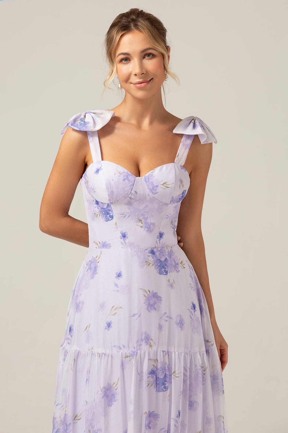 Robe longue de bal coupe trapèze à fleurs avec corset lilas