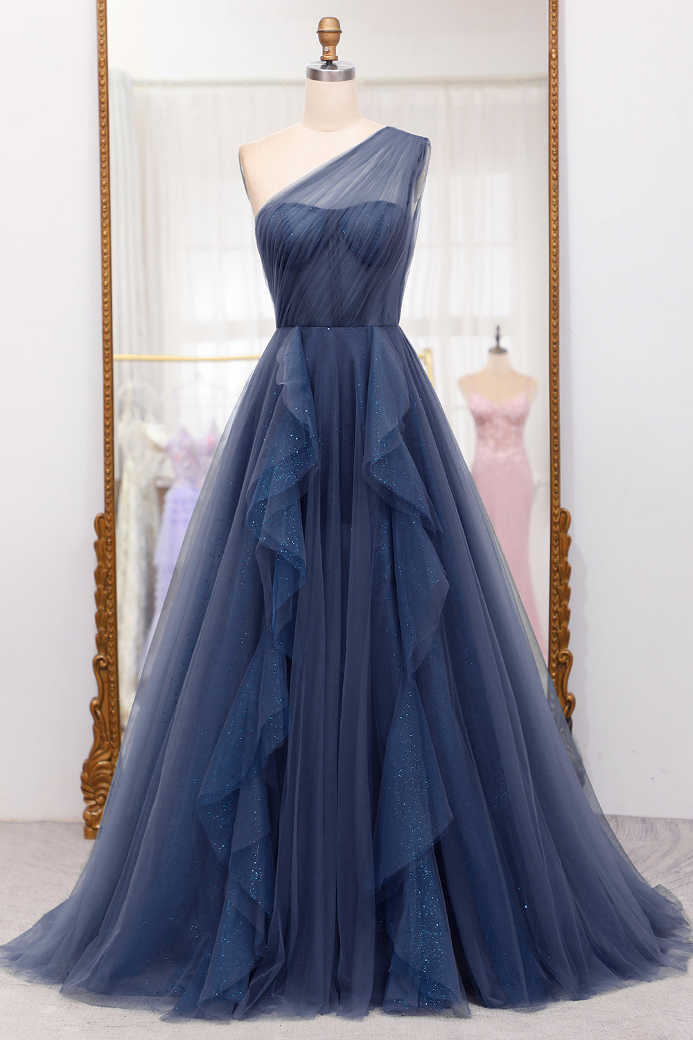 Robe de bal longue asymétrique en tulle bleu marine