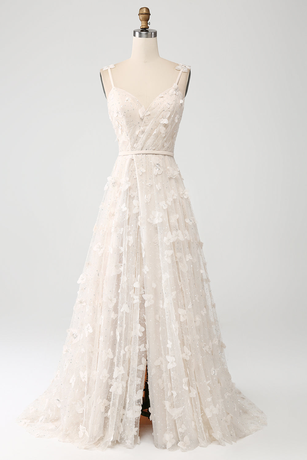 Robe de mariée longue abricot coupe droite à fines bretelles avec applications et fente