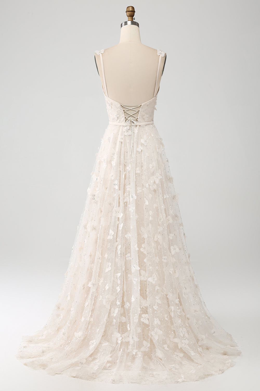 Robe de mariée longue abricot coupe droite à fines bretelles avec applications et fente