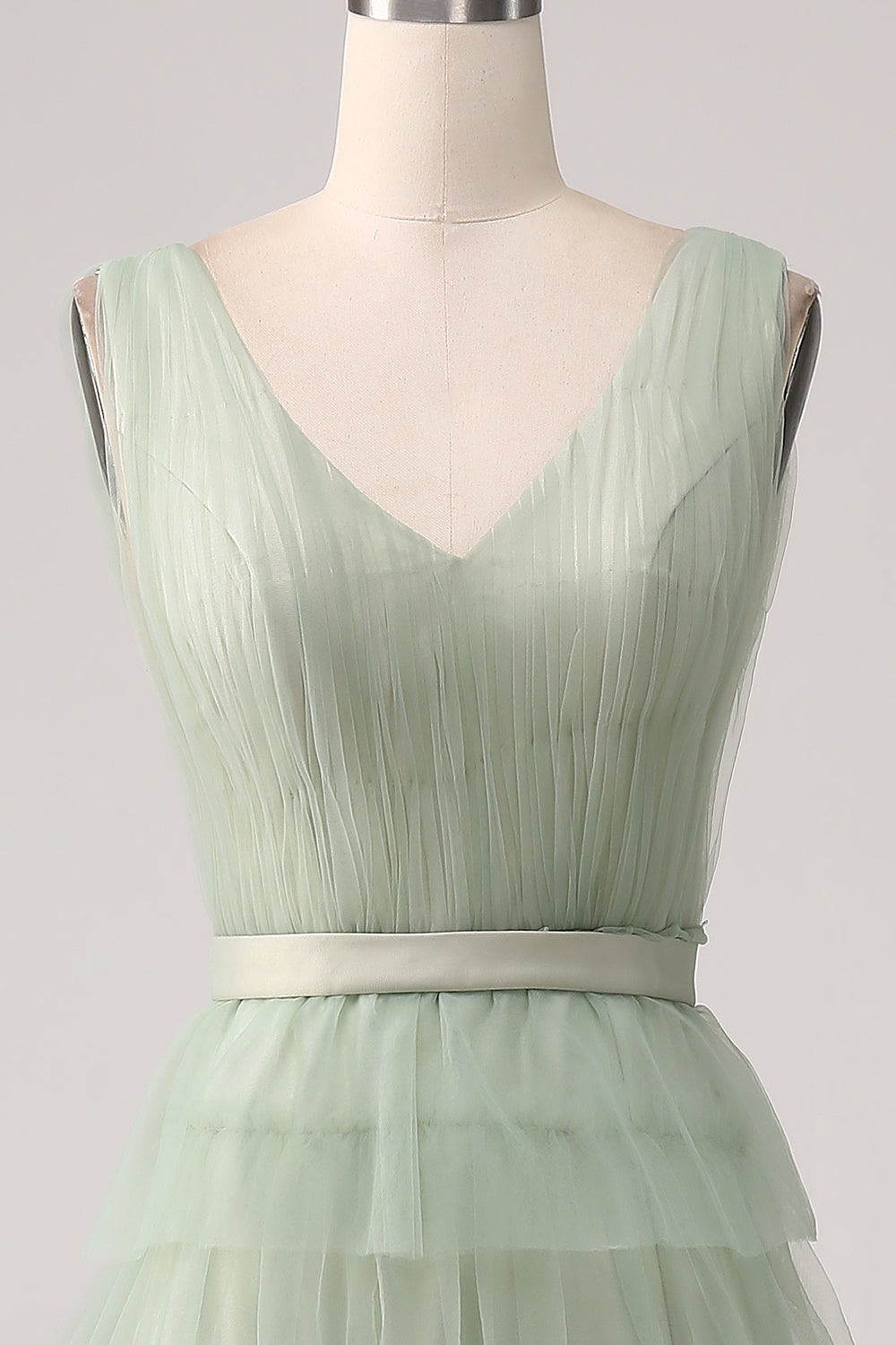 Robe de bal verte plissée à volants et fendue