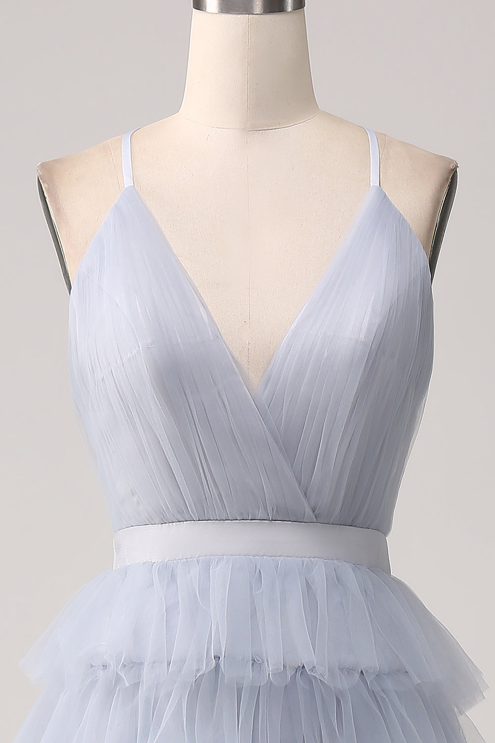 Robe de bal longue en tulle étagée ligne A dos nu bleu-gris