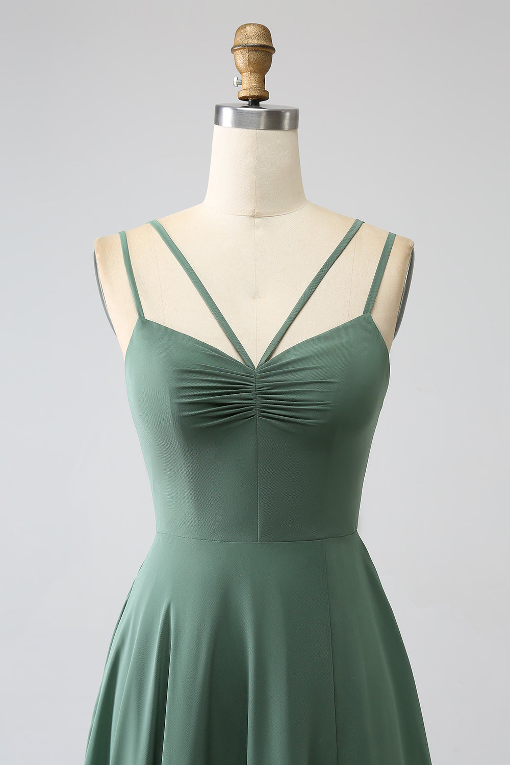 Robe longue de demoiselle d'honneur à fines bretelles, dos nu et plissée, coupe trapèze Eucalyptus