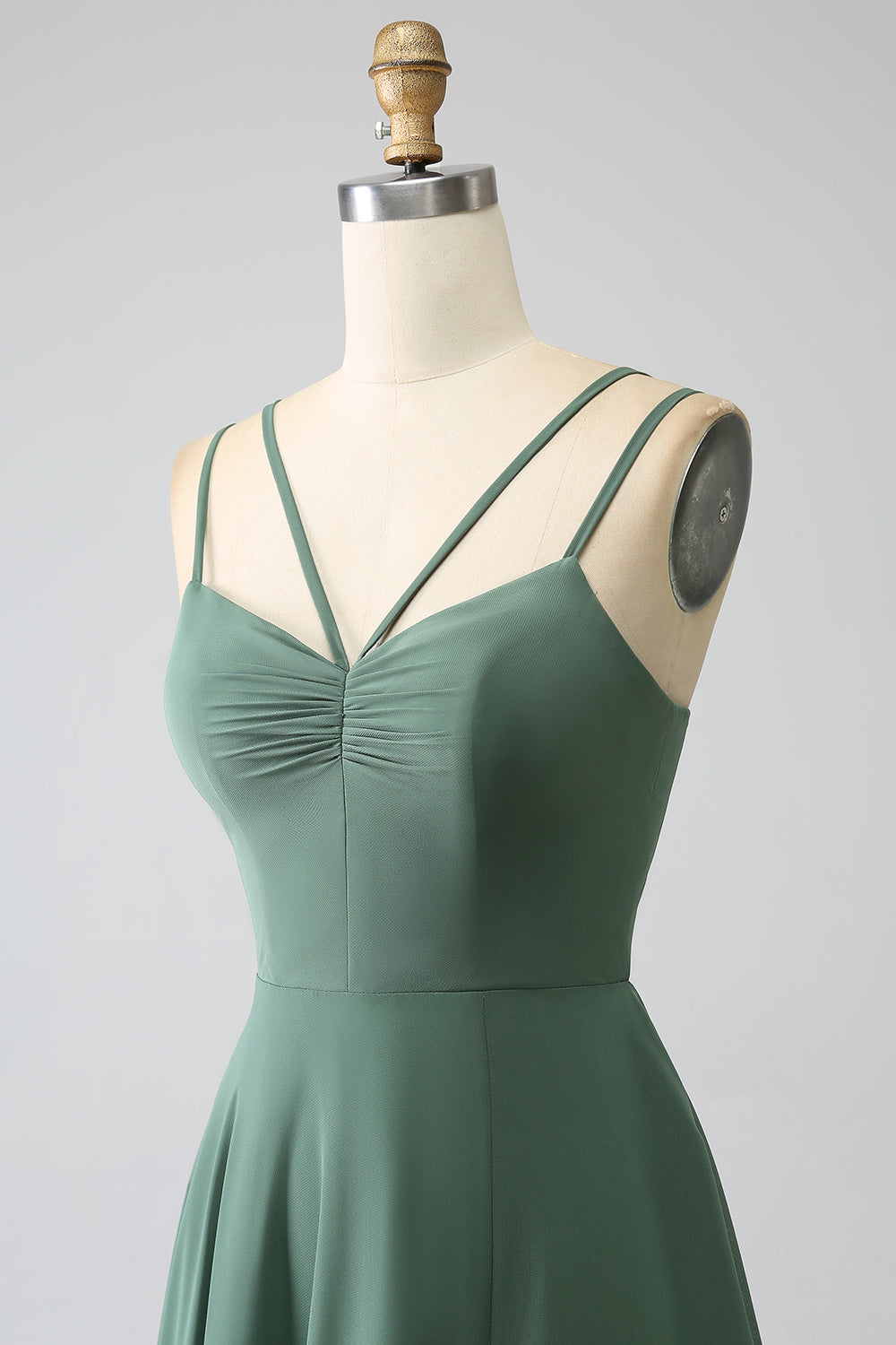 Robe longue de demoiselle d'honneur à fines bretelles, dos nu et plissée, coupe trapèze Eucalyptus