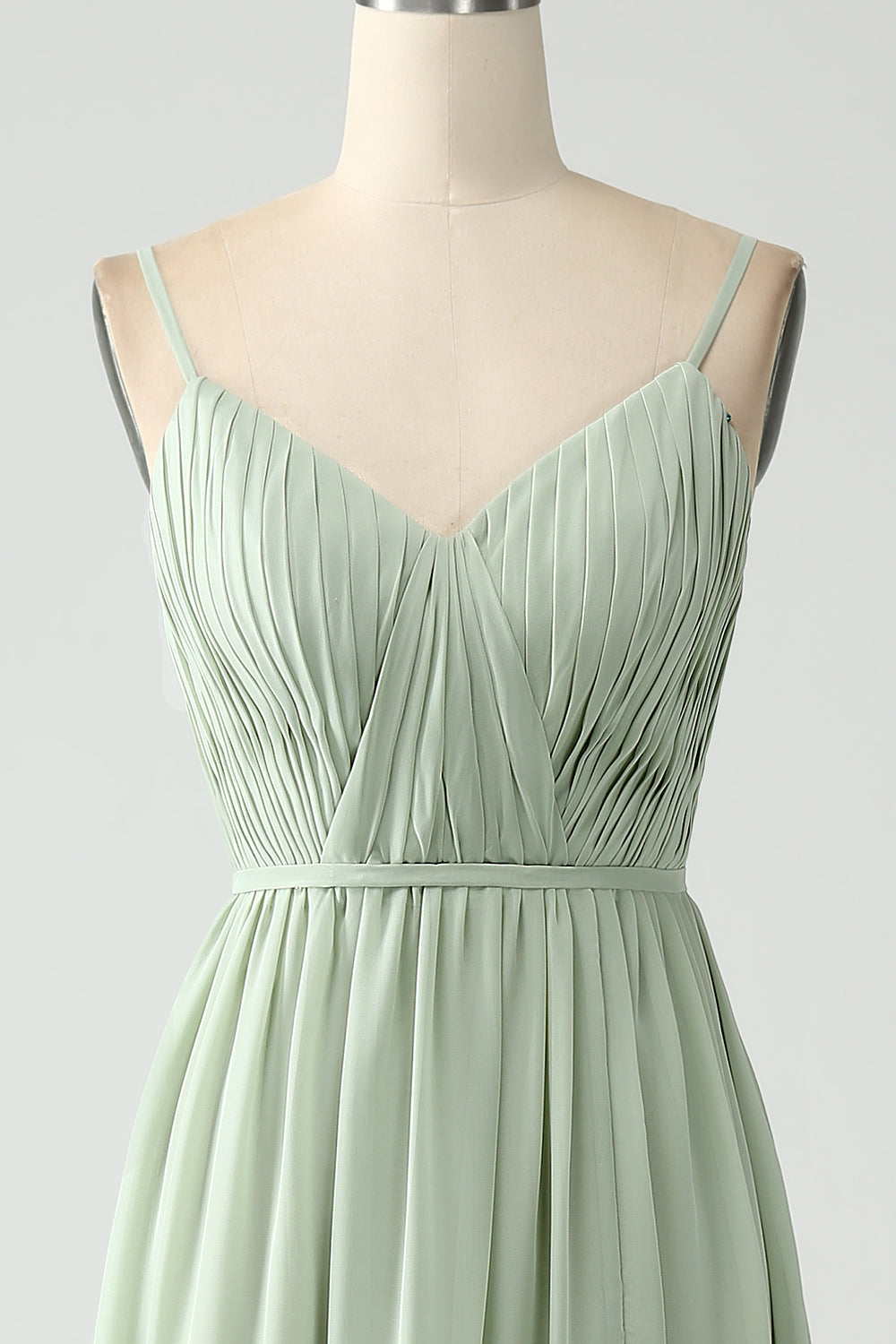 Robe longue de demoiselle d'honneur trapèze en mousseline couleur sauge poussiéreuse à bretelles spaghetti avec fente
