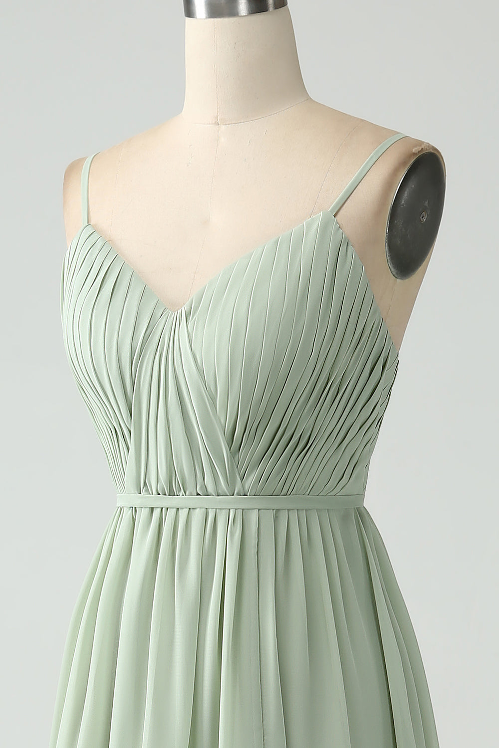 Robe longue de demoiselle d'honneur trapèze en mousseline couleur sauge poussiéreuse à bretelles spaghetti avec fente