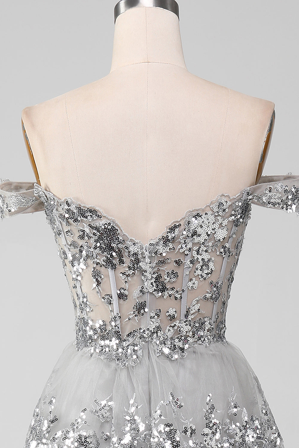 Robe de bal fendue étincelante grise à volants et épaules dénudées