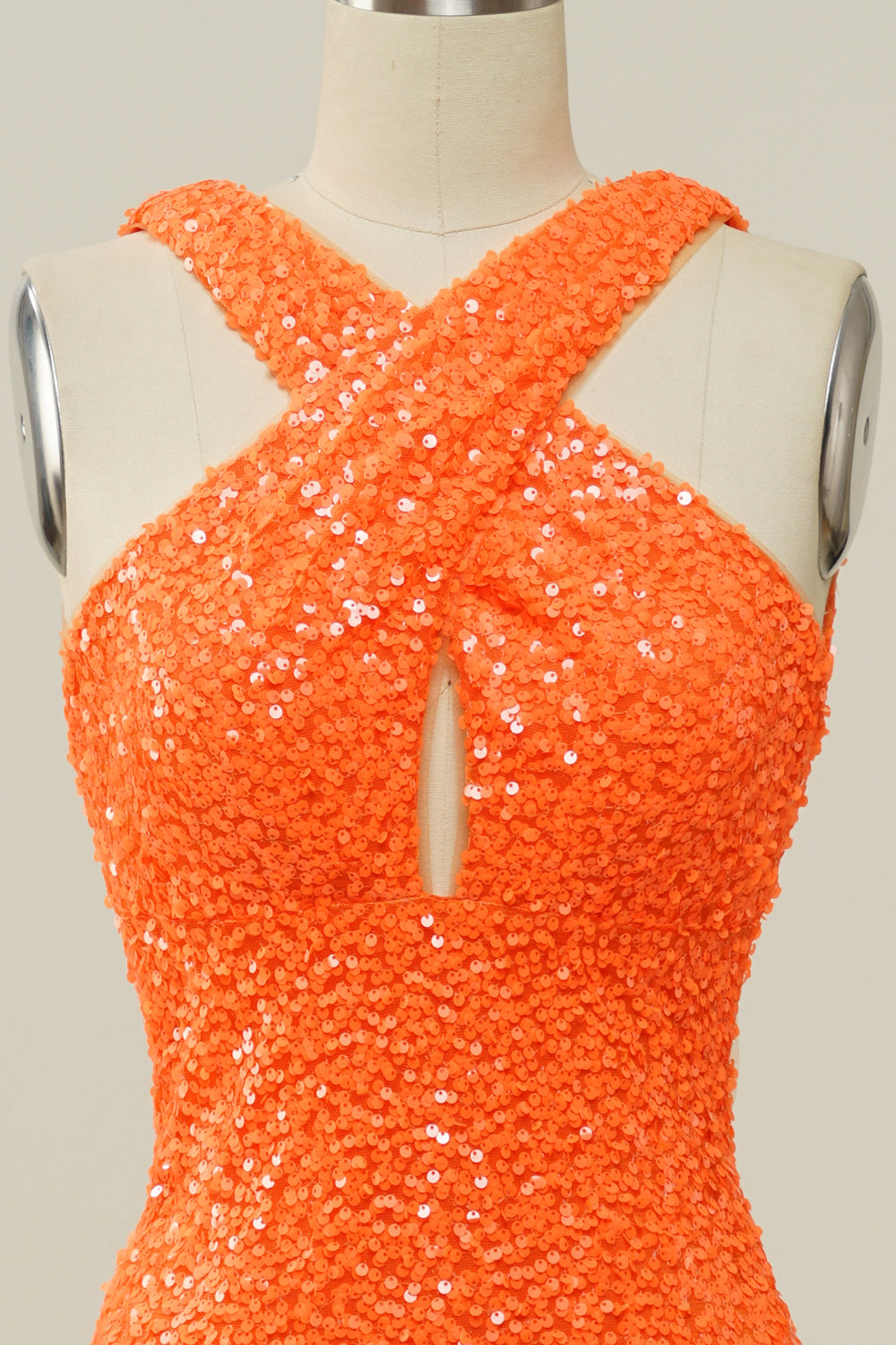 Robe de bal sirène dos nu à sequins orange et licou