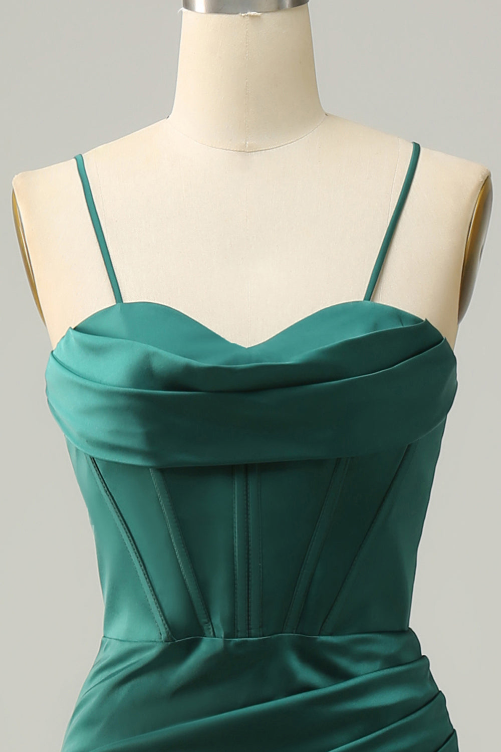 Robe de bal sirène vert foncé à fines bretelles