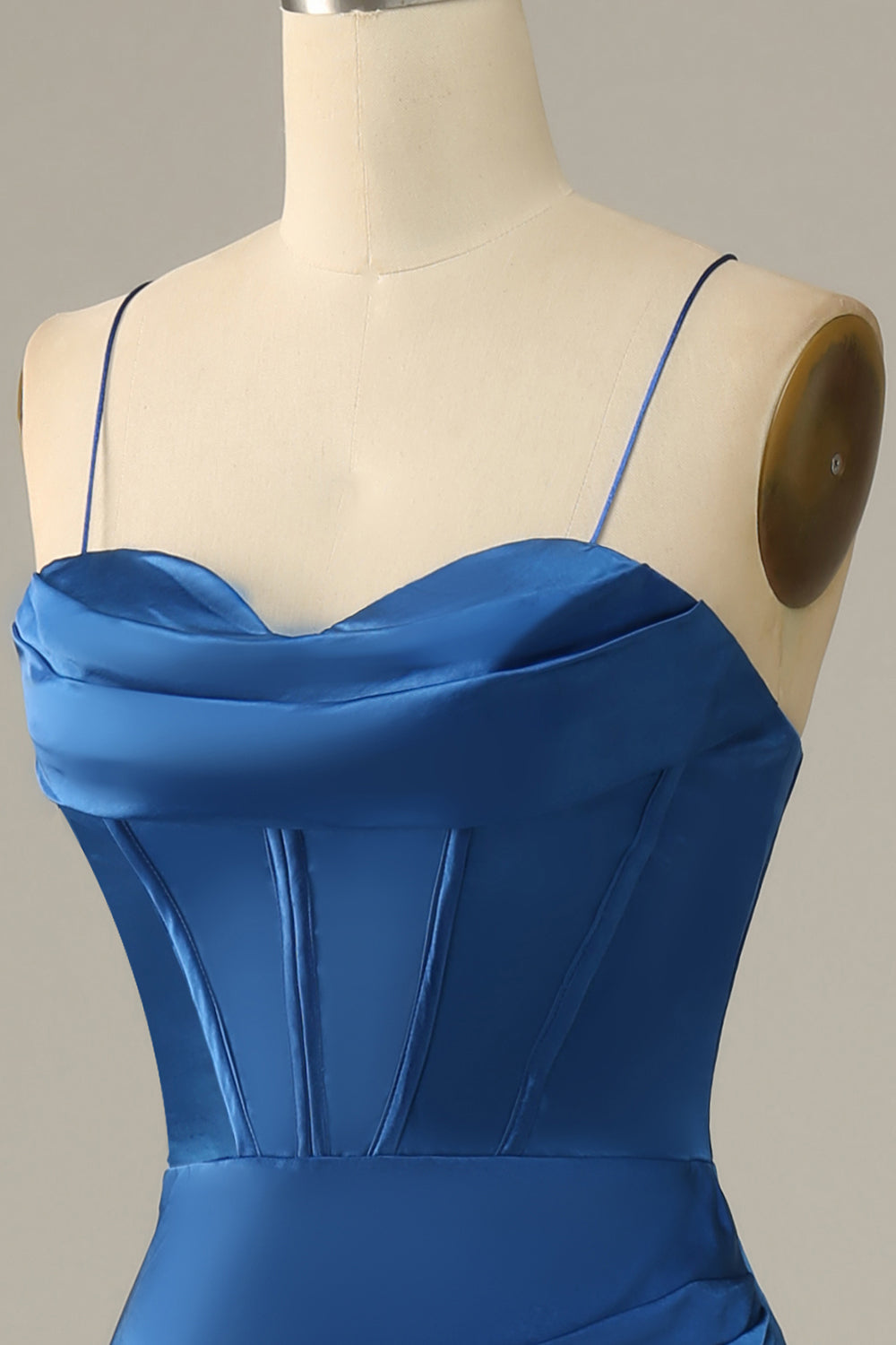 Robe de bal sirène bleu roi à fines bretelles