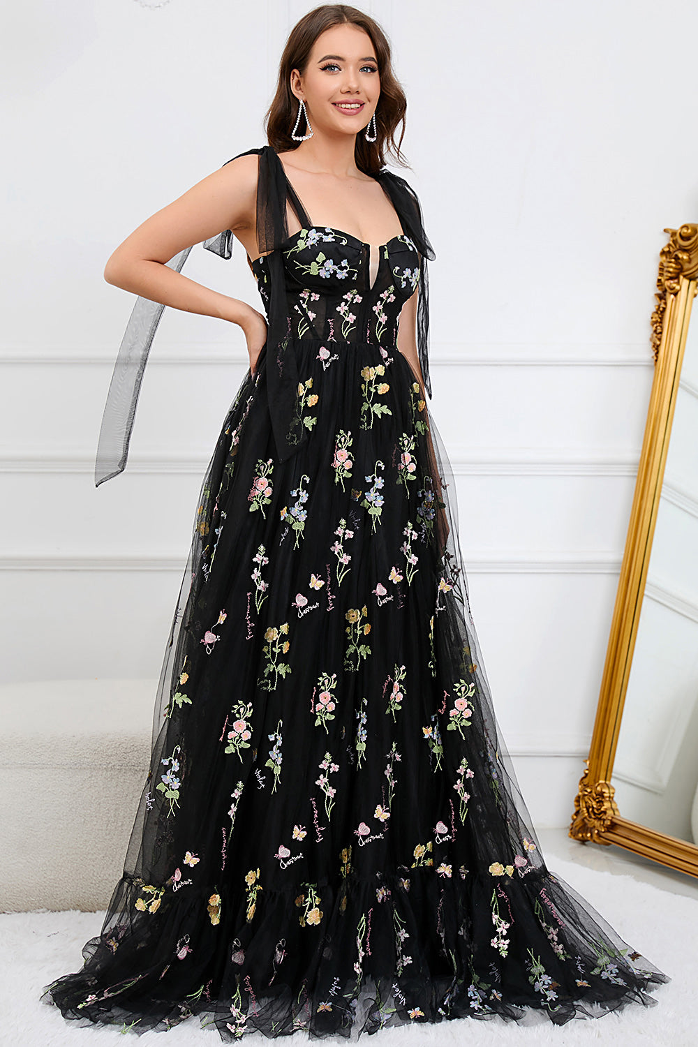Robe de bal longue corset brodée lilas coupe trapèze