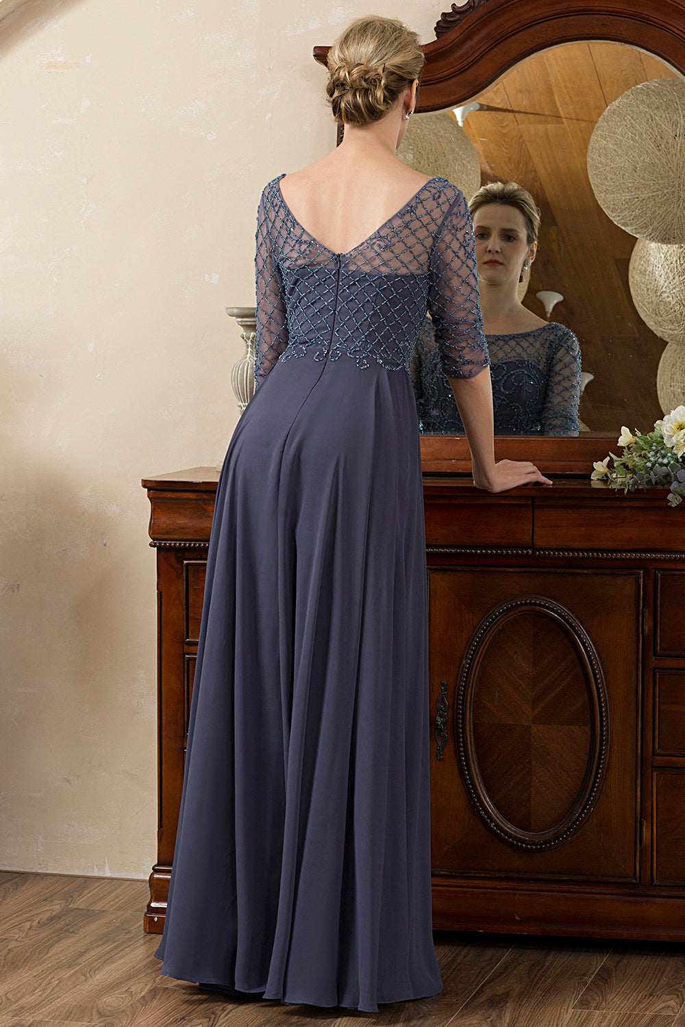 Robe de Mère de la Mariée Bleu Gris Pailletée et Brodée de Perles