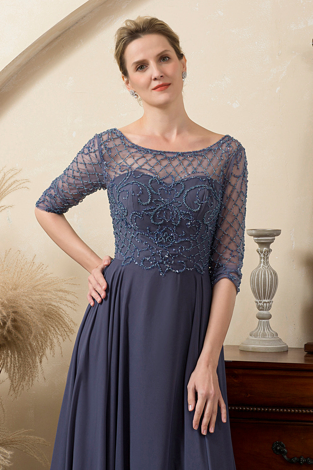 Robe de Mère de la Mariée Bleu Gris Pailletée et Brodée de Perles