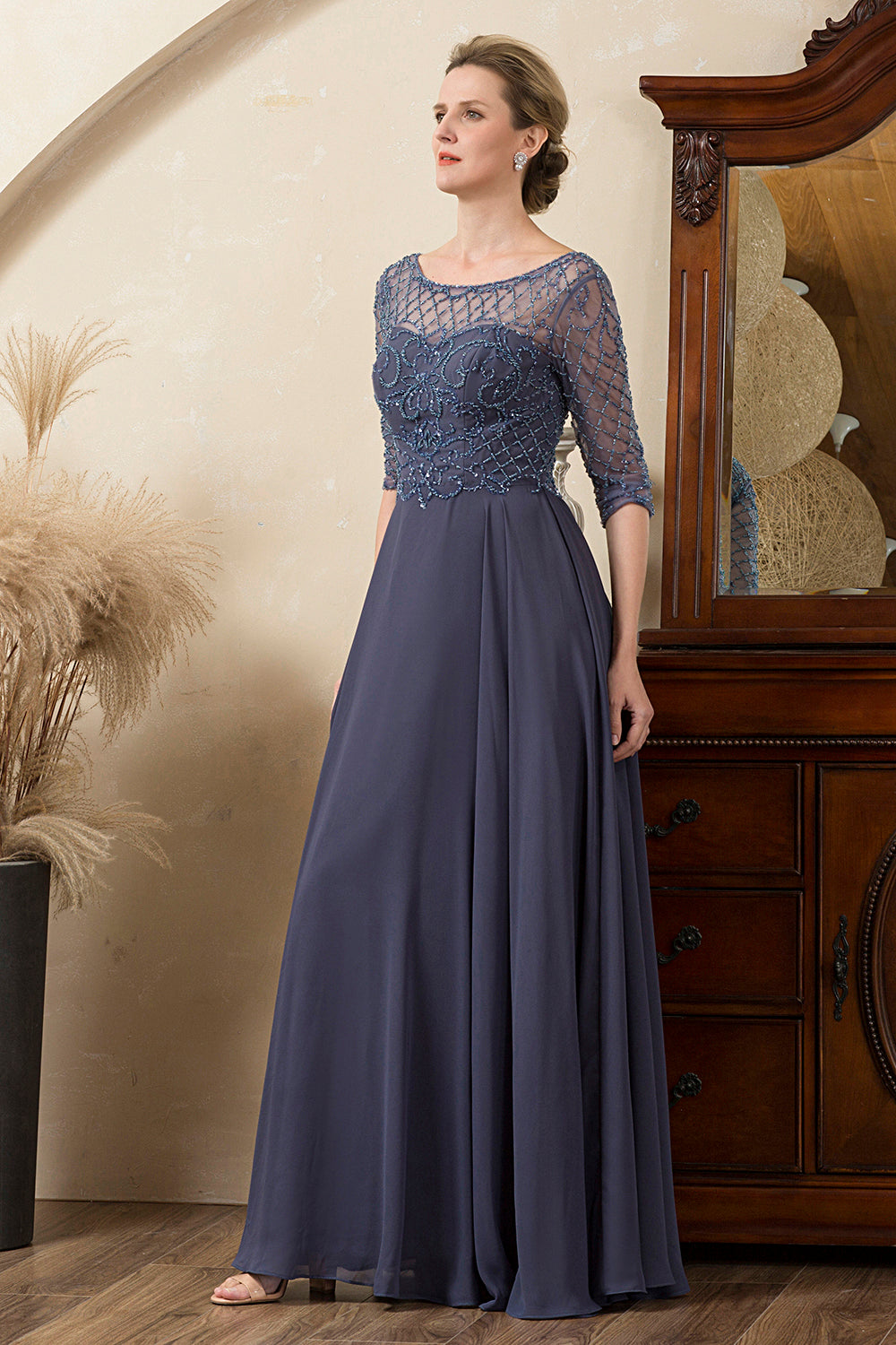 Robe de Mère de la Mariée Bleu Gris Pailletée et Brodée de Perles