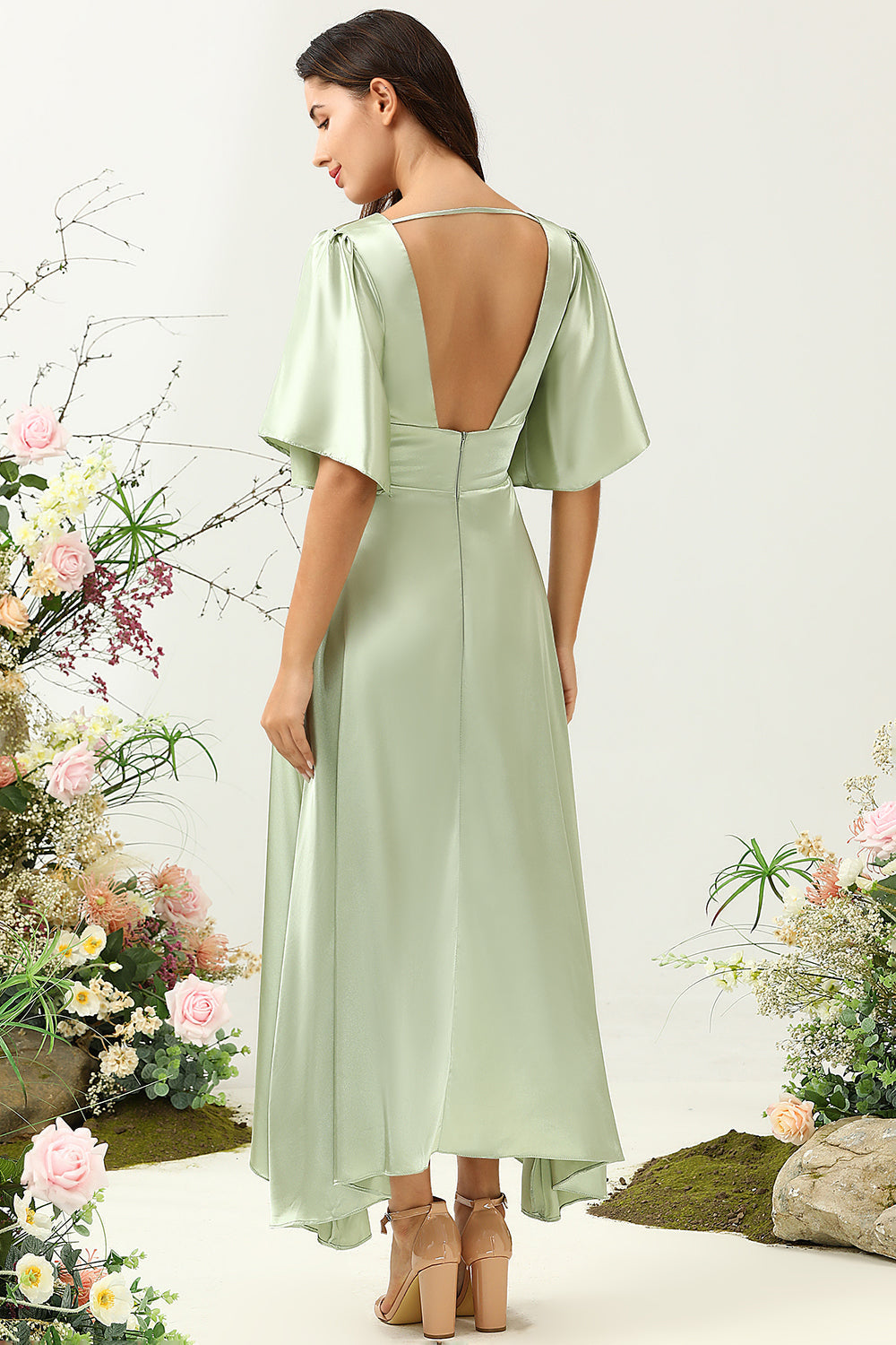 Robe de Demoiselle d'Honneur Vert Clair Col en V Profond Coupe Évasée avec Manches Mi-Longues