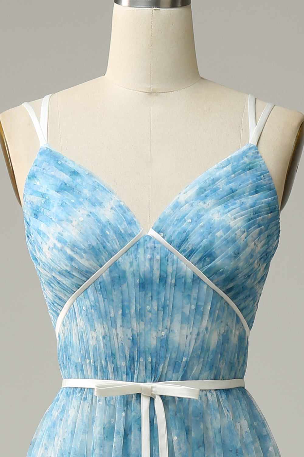 Robe longue de demoiselle d'honneur trapèze en tulle imprimé bleu
