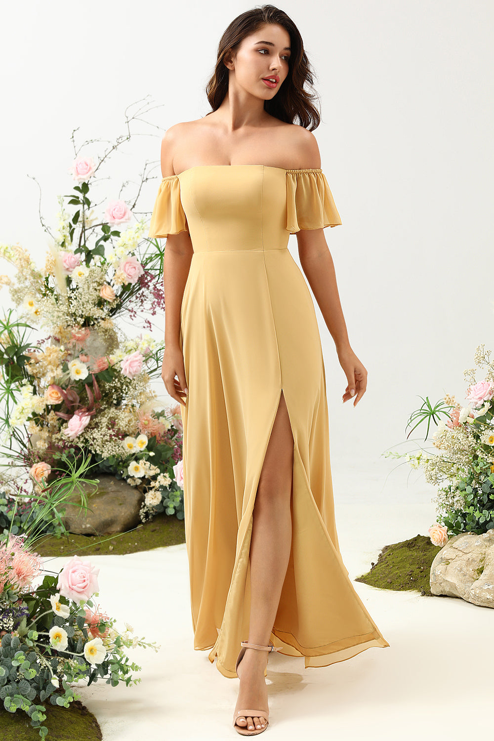 Robe de demoiselle d'honneur longue jaune à épaules dénudées
