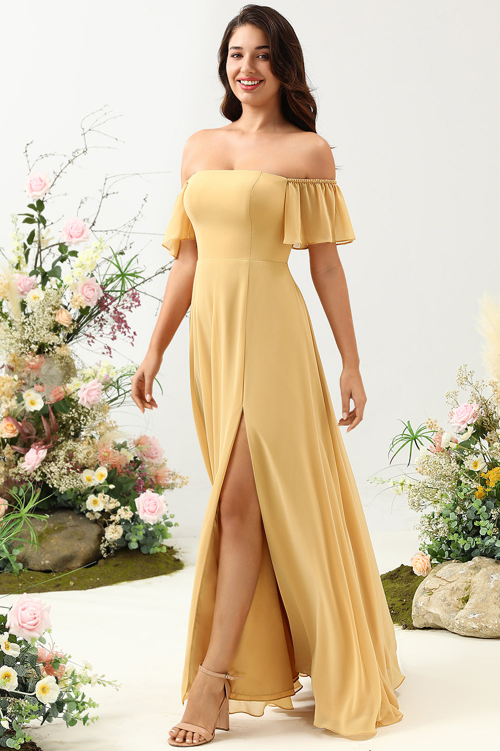 Robe de demoiselle d'honneur longue jaune à épaules dénudées
