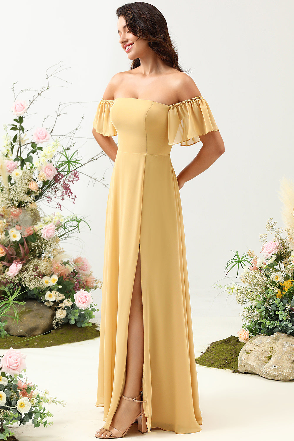 Robe de demoiselle d'honneur longue jaune à épaules dénudées