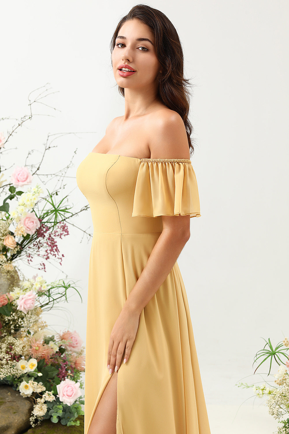 Robe de demoiselle d'honneur longue jaune à épaules dénudées
