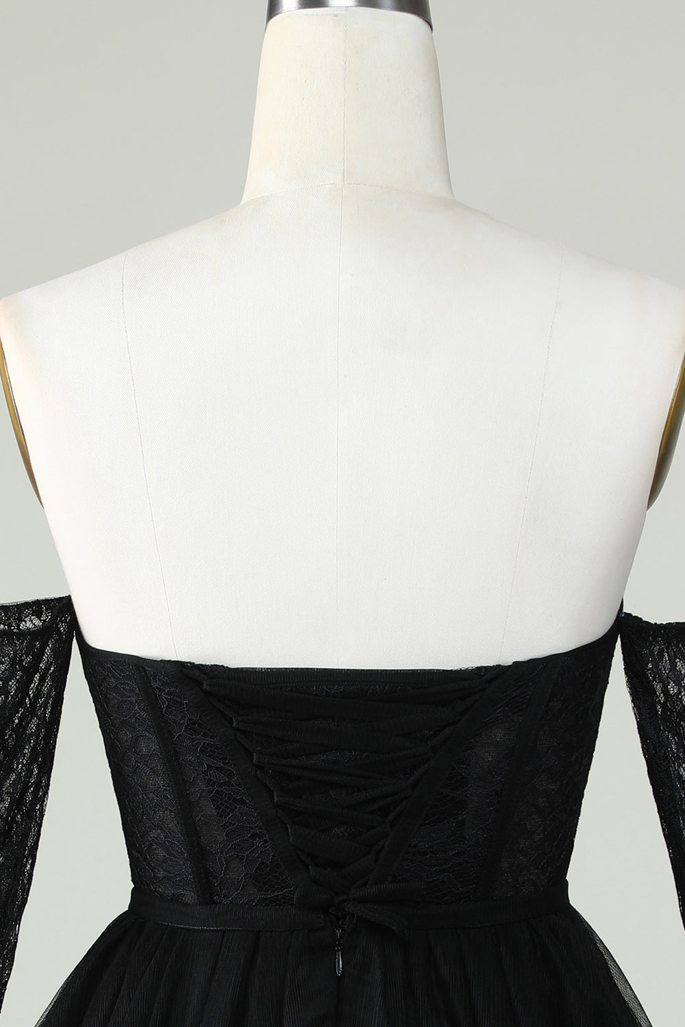 Robe de diplôme corsetée violette à épaules dénudées avec manches longues