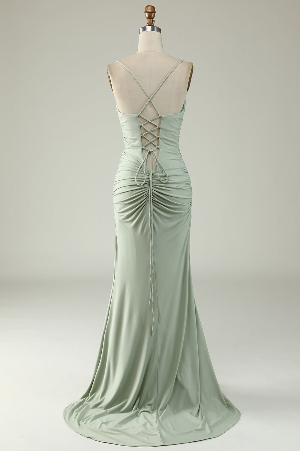 Robe de bal longue sirène rouge à fines bretelles et dos croisé