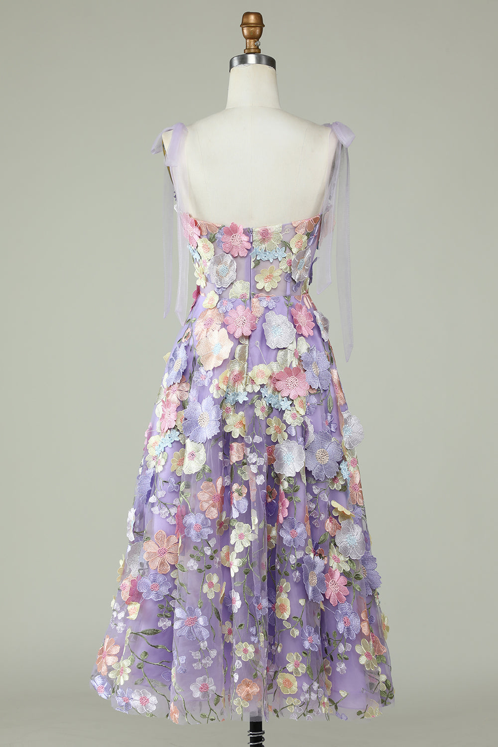 Robe de bal courte trapèze avec corset bleu et fleurs 3D