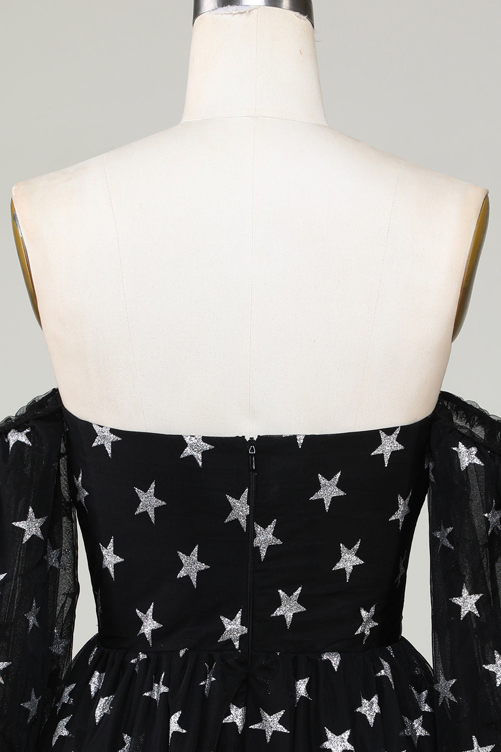 Robe de bal courte noire étoilée à épaules dénudées