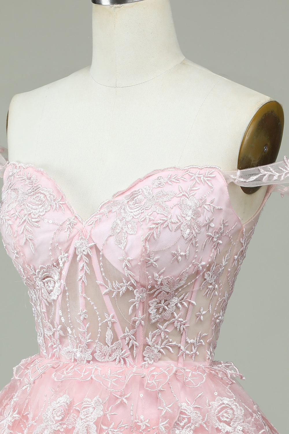 Robe de bal de fin d'année rose mignonne avec corset et dentelle, coupe trapèze et épaules dénudées