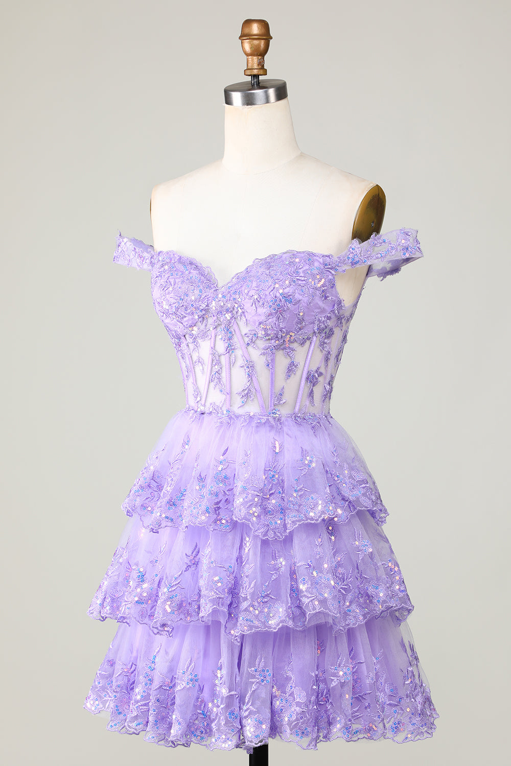 Robe courte de bal de fin d'études violette en corset et étagée avec dentelle, coupe princesse