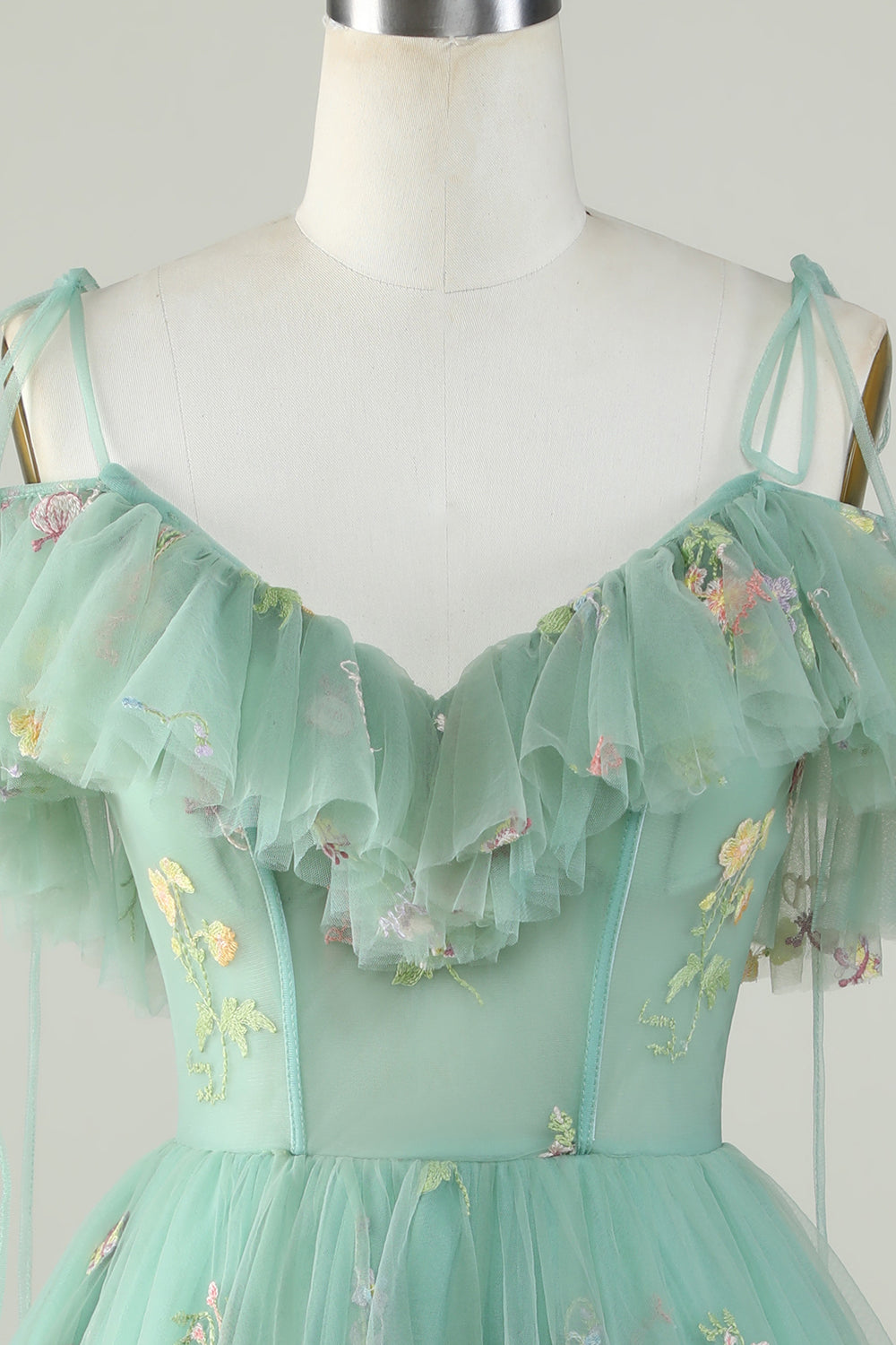 Robe de graduation lavande à épaules dénudées avec corset et volants