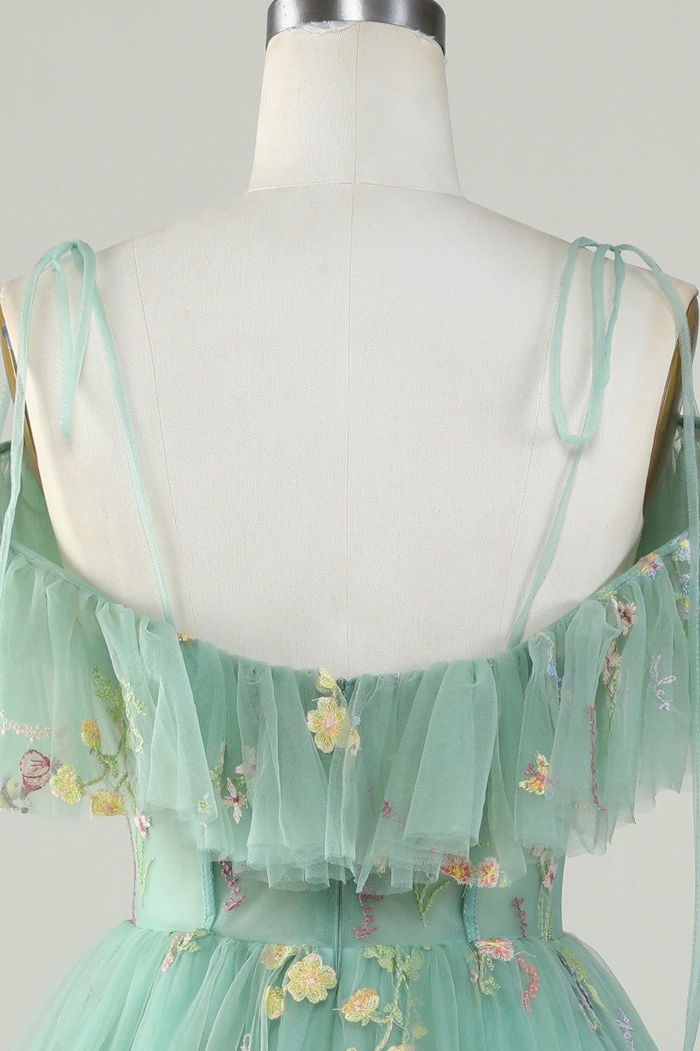 Robe de graduation lavande à épaules dénudées avec corset et volants