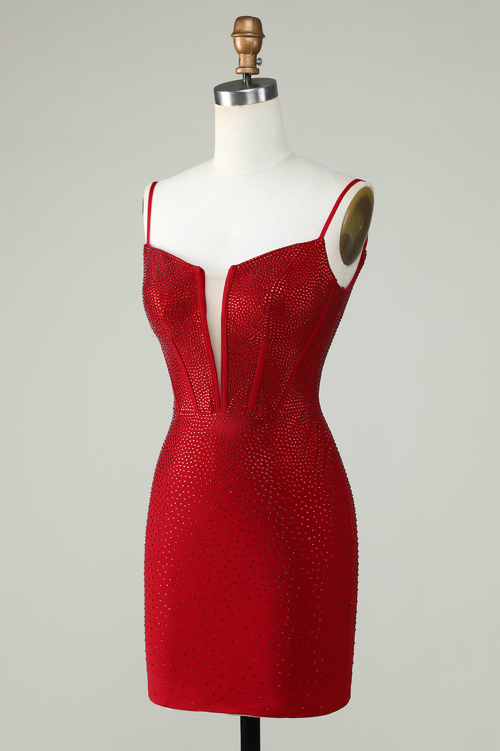 Robe de bal courte rouge à bretelles spaghetti ornée de perles