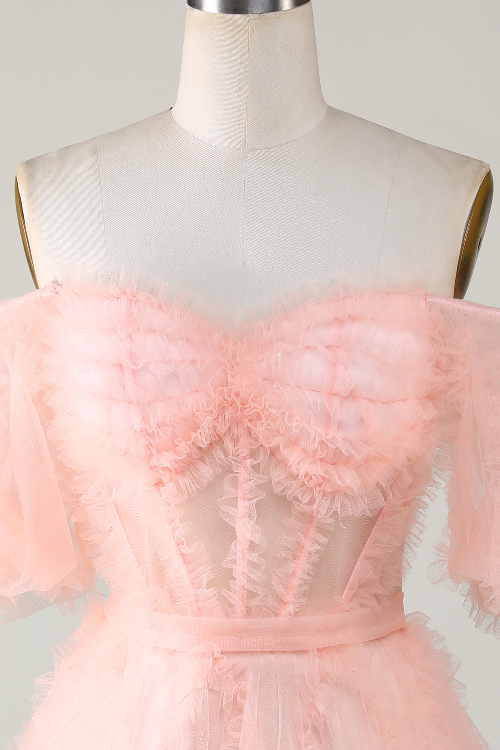 Robe de bal courte trapèze en tulle blush mignon à épaules dénudées