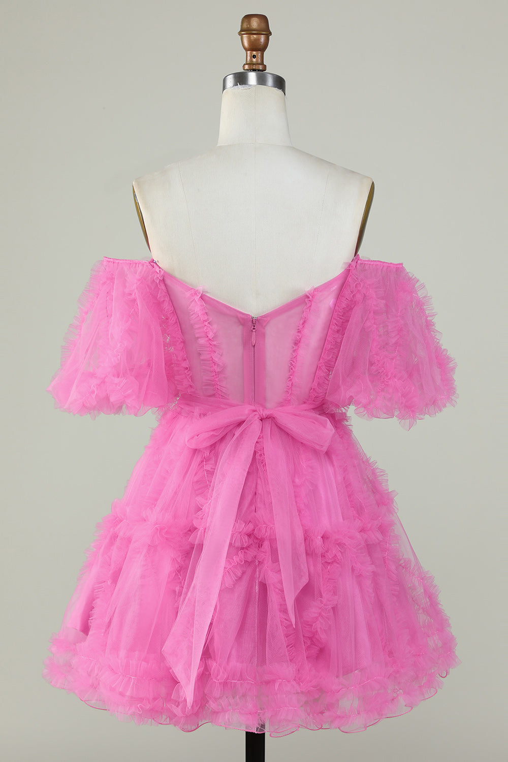 Robe de bal de fin d'année élégante en tulle violet avec corset et épaules dénudées, coupe trapèze
