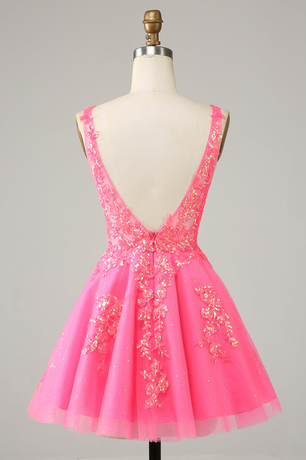 Robe de cocktail courte en fuchsia à sequins, décolleté en V et dos nu