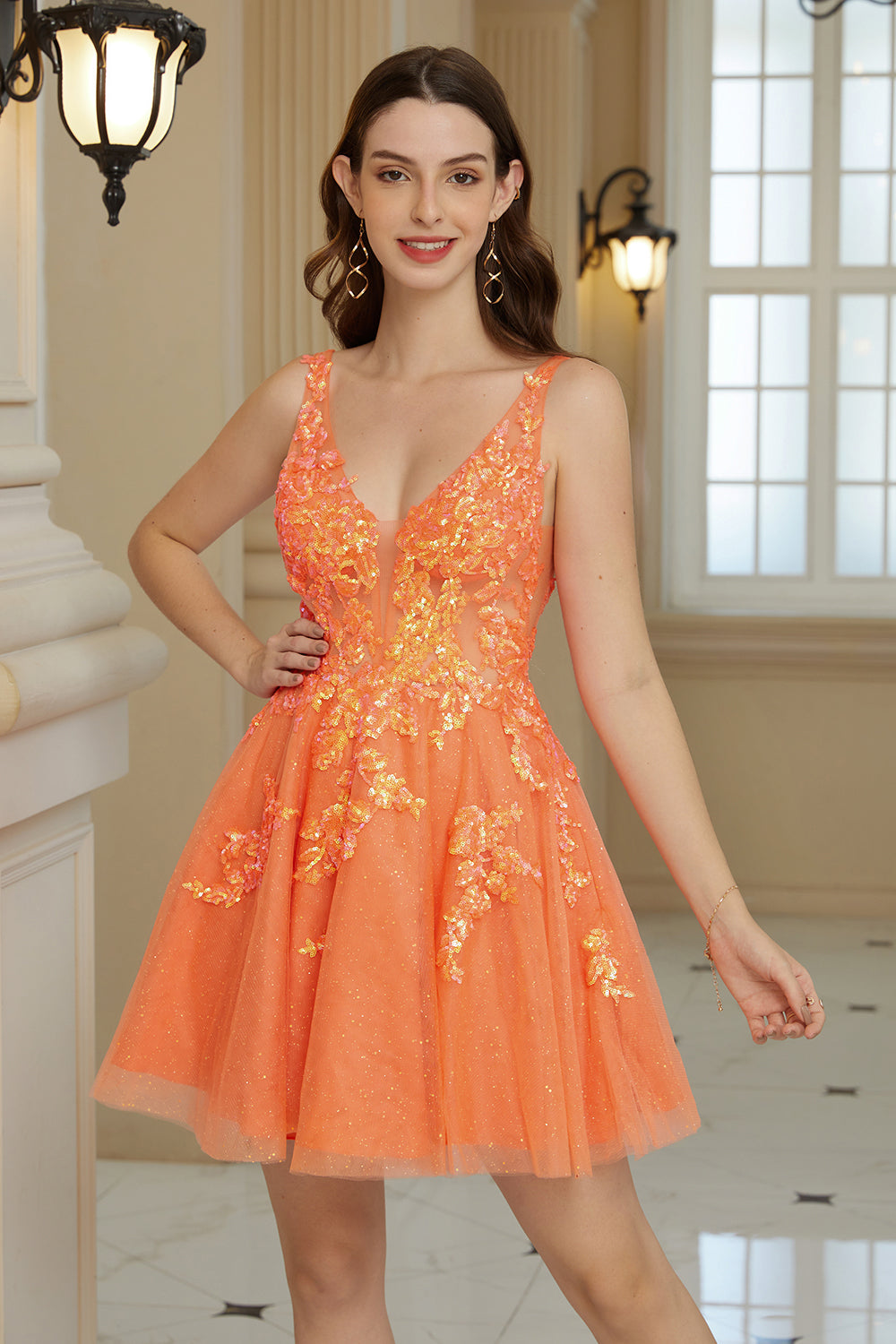 Robe de bal orange trapèze scintillante avec sequins