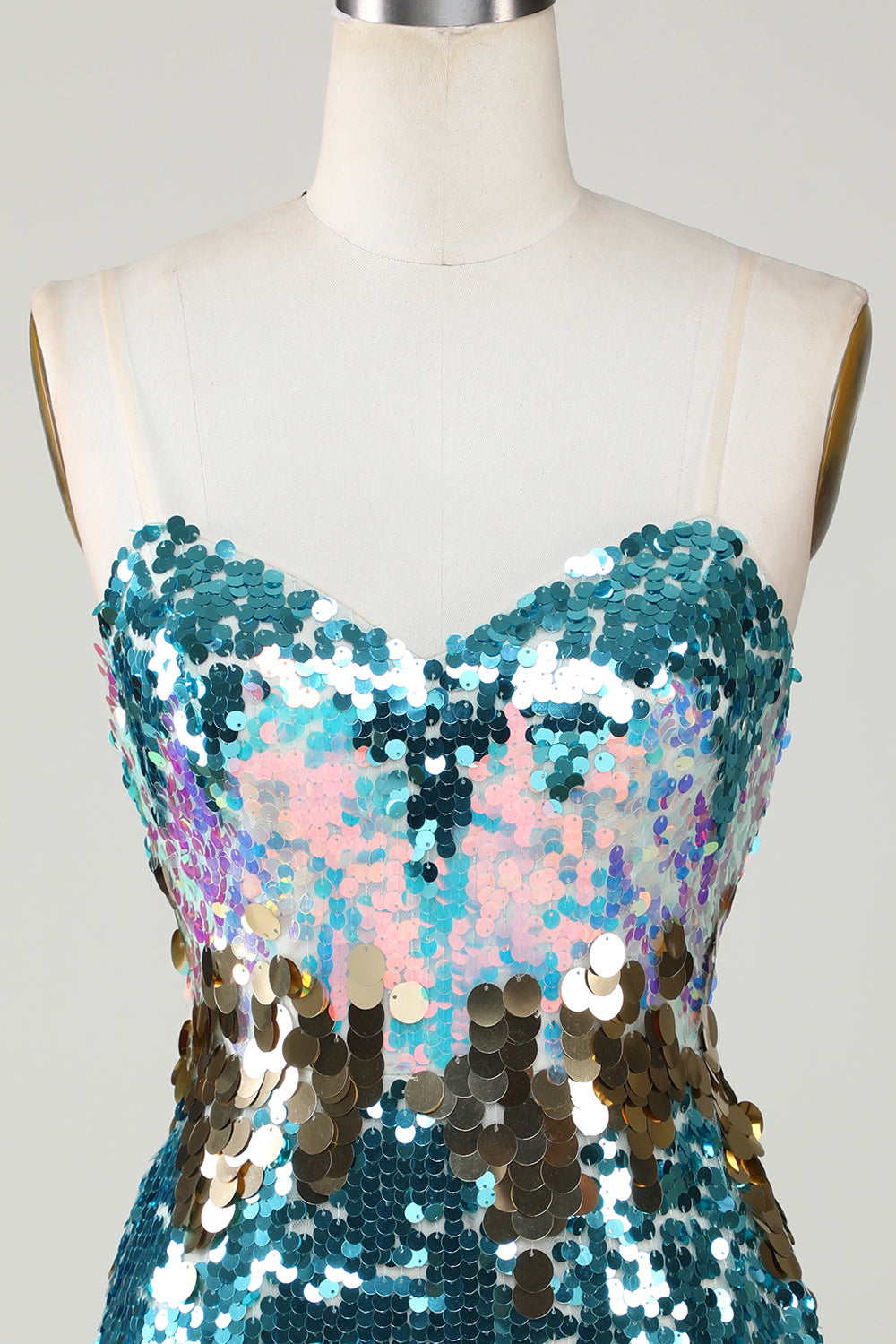 Robe de bal courte moulante en sequins bleus scintillants