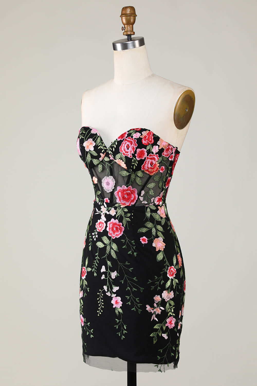 Robe de graduation noire chérie avec appliques